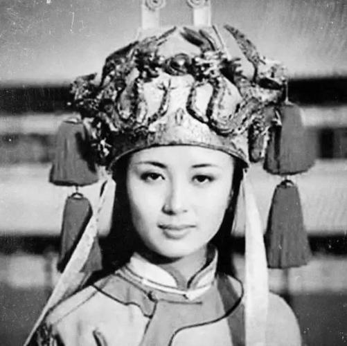 揭秘中国历史上第一个也是唯一一个的女状元是谁（我国第一位女状元）