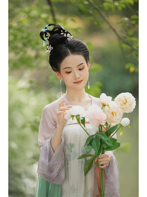 揭秘“小姐”古今的不同含义,小姐一词的来源-第1张图片-文史 揭秘“小姐”古今的不同含义,小姐一词的来源-第1张图片-文史