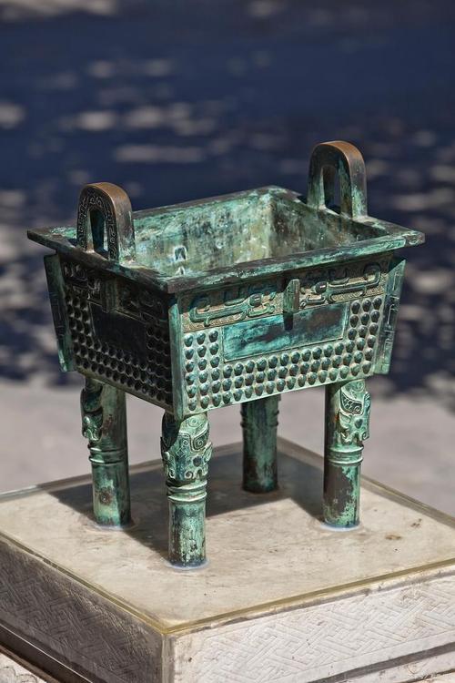 揭夏禹铸造九鼎的根本原因及其意义(大禹铸造的九鼎)-第4张图片-文史 揭夏禹铸造九鼎的根本原因及其意义(大禹铸造的九鼎)-第4张图片-文史