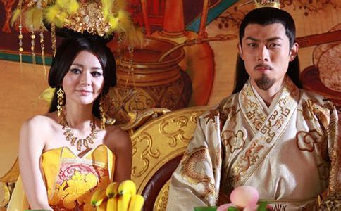 历史上唯一一位给妃子下跪的皇帝竟是他:陈叔宝,妃子跪拜视频-第4张图片-文史 历史上唯一一位给妃子下跪的皇帝竟是他:陈叔宝,妃子跪拜视频-第4张图片-文史