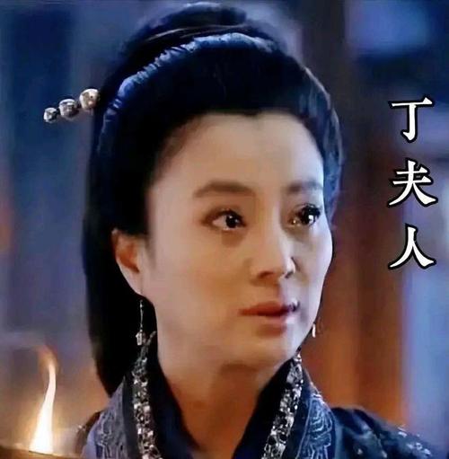 三国枭雄曹操的妻子只有十五人,三国演义曹操的妻子是谁-第2张图片-文史 三国枭雄曹操的妻子只有十五人,三国演义曹操的妻子是谁-第2张图片-文史