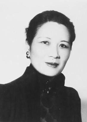 宋美龄玩一夜情:蒋介石带卫士亲自“捉奸”,宋美龄和蒋介石分居-第4张图片-文史 宋美龄玩一夜情:蒋介石带卫士亲自“捉奸”,宋美龄和蒋介石分居-第4张图片-文史