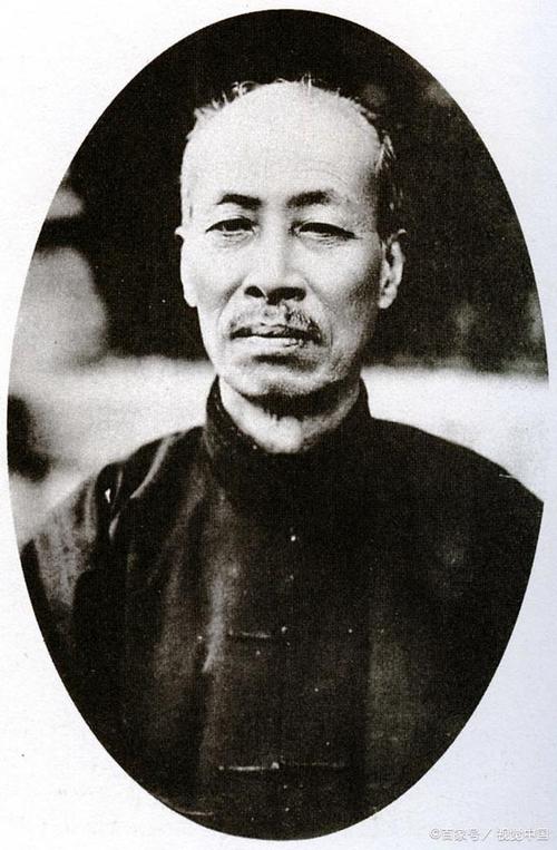 民国时期的杜月笙是个怎样的人（民国杜月笙的照片）