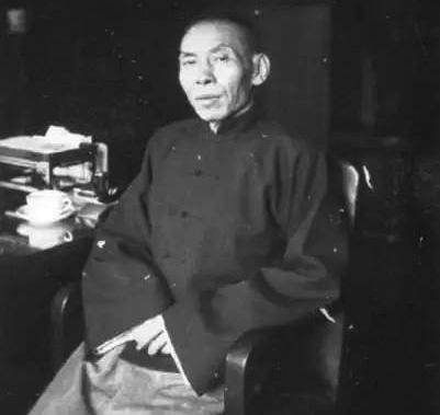 民国时期的杜月笙是个怎样的人(民国杜月笙的照片)-第7张图片-文史 民国时期的杜月笙是个怎样的人(民国杜月笙的照片)-第7张图片-文史