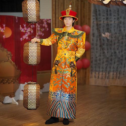 清朝服饰图片：清朝皇帝服饰有什么特点（清朝服饰解析）