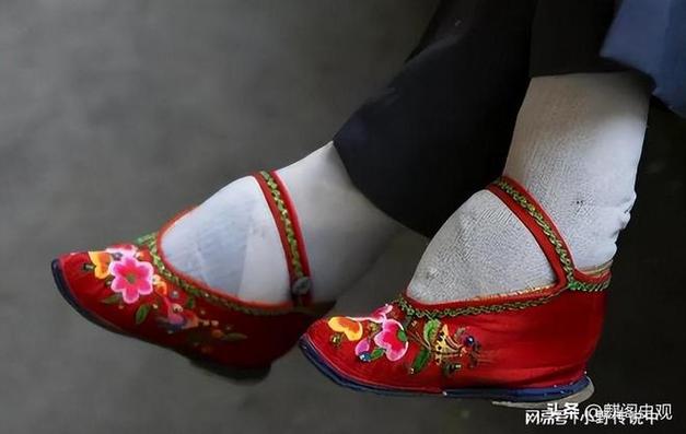 三寸金莲形容什么(三寸金莲比喻什么)-第4张图片-文史 三寸金莲形容什么(三寸金莲比喻什么)-第4张图片-文史
